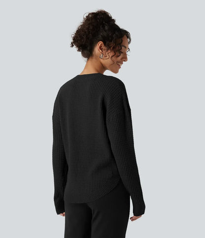 AVENDROO Origin — Curved-Hem Sweater
